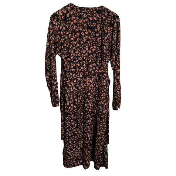Equipment Guitain Wrap Silk Dress Long Sleeve Floral Size M - Picture 4 of 9